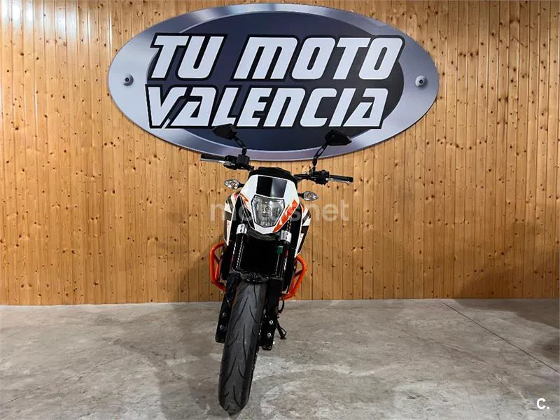 KTM 690 Duke – Vista 8