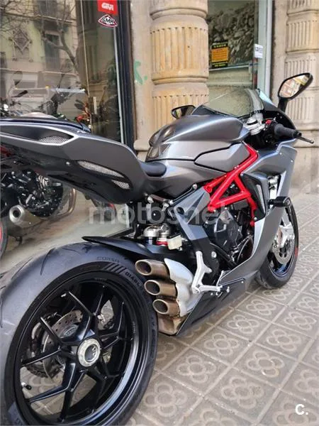 MV Agusta F3 675 – Vista 9