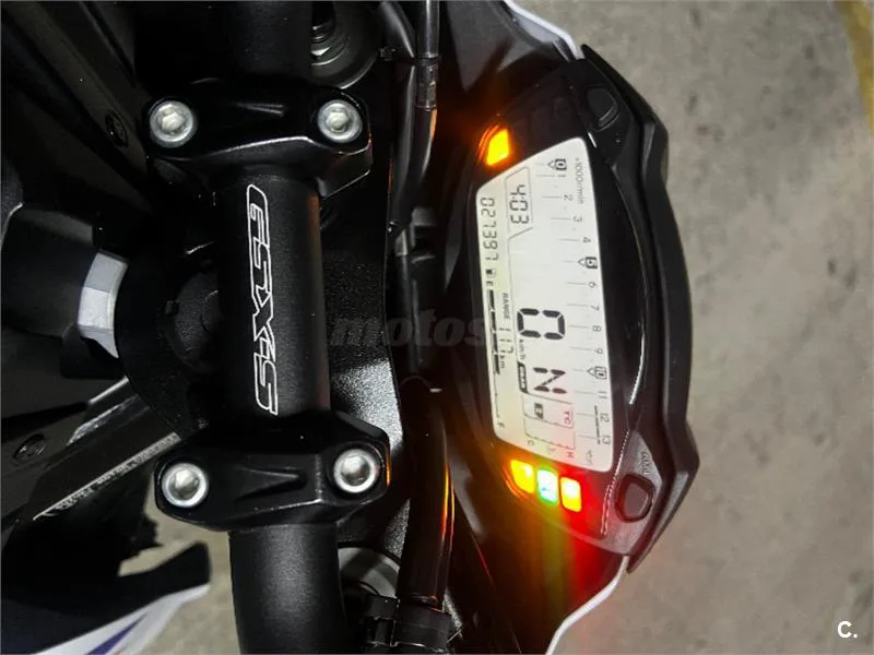 Suzuki GSX-S750 – Vista 4