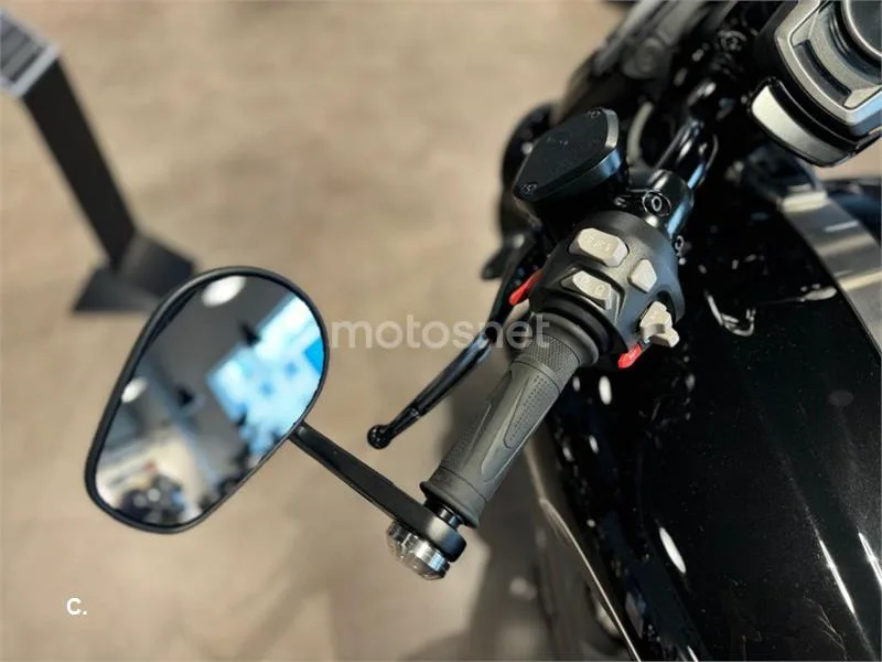 Triumph Rocket 3 – Vista 12