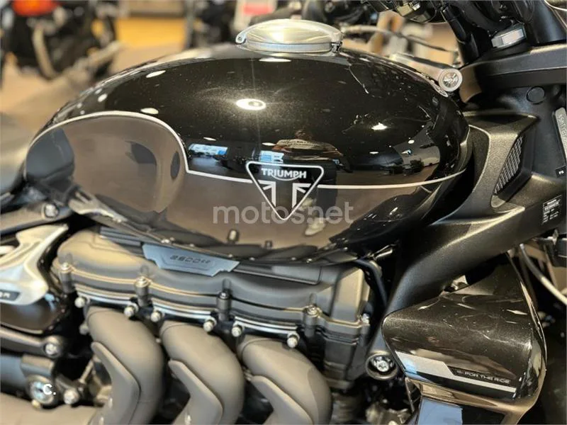 Triumph Rocket 3 – Vista 4