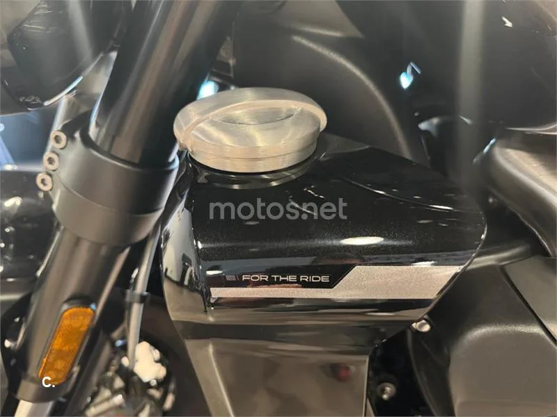 Triumph Rocket 3 – Vista 9