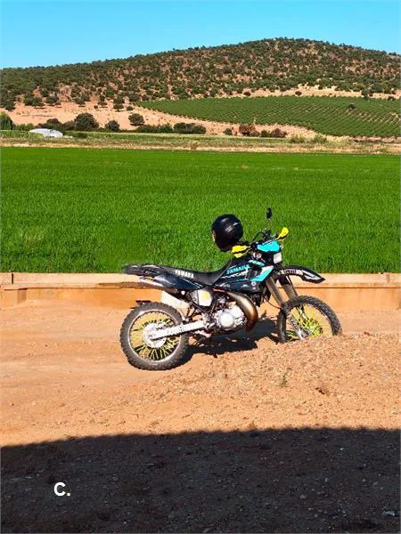 Yamaha DT 125 – Vista 4