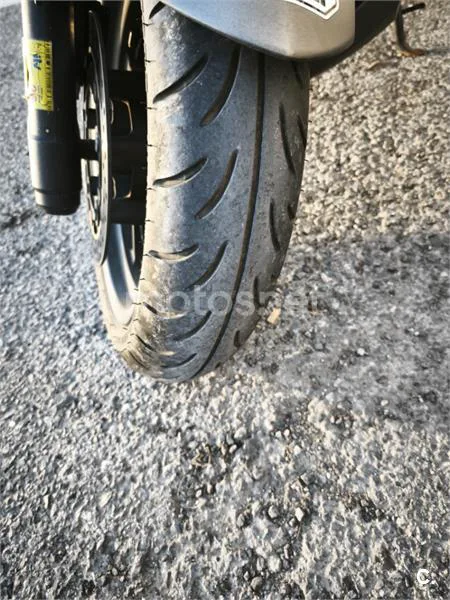 Yamaha XMAX 400 – Vista 11