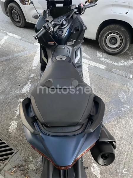 Yamaha TMAX – Vista 3