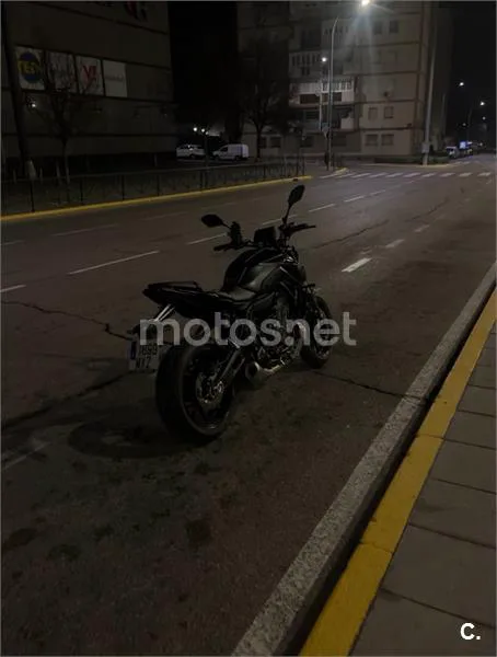 Yamaha MT-07 – Vista 2