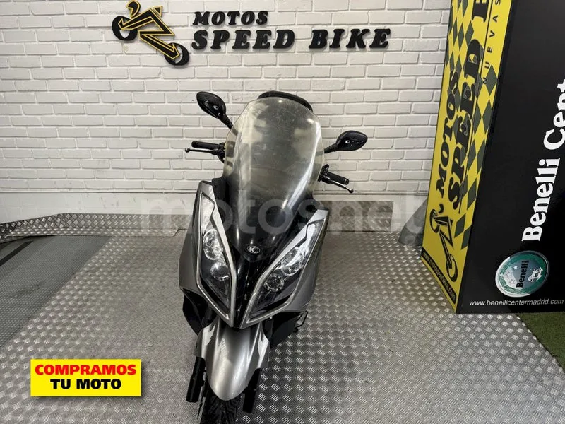 Kymco Super Dink 300 – Vista 6