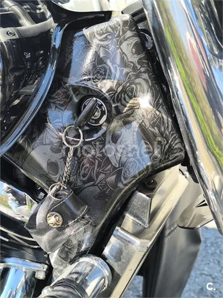 Suzuki Intruder C800 – Vista 5