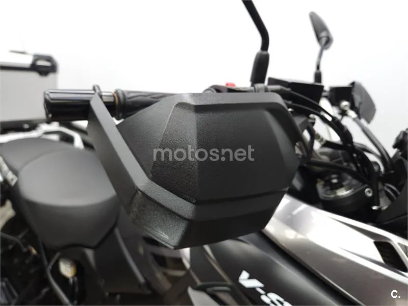 Suzuki V-Strom 1000 XT – Vista 15