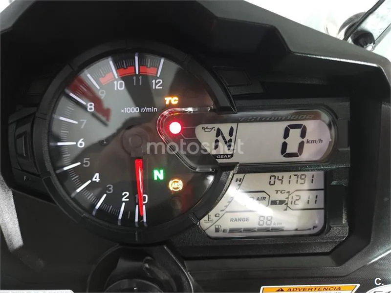 Suzuki V-Strom 1000 XT – Vista 8