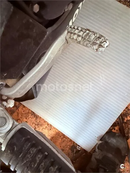 Suzuki GSR 600 – Vista 12