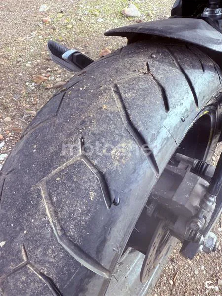 Suzuki GSR 600 – Vista 8