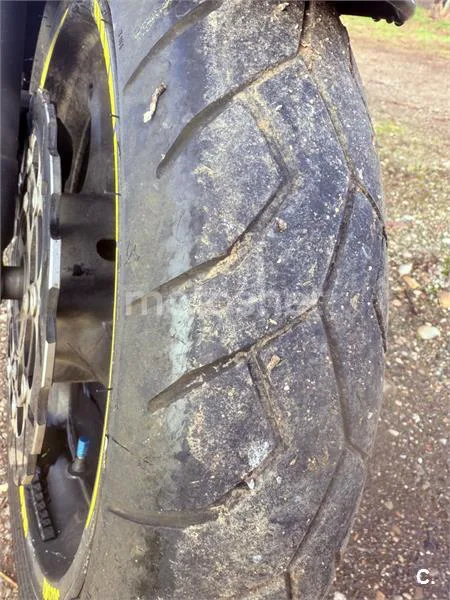 Suzuki GSR 600 – Vista 9