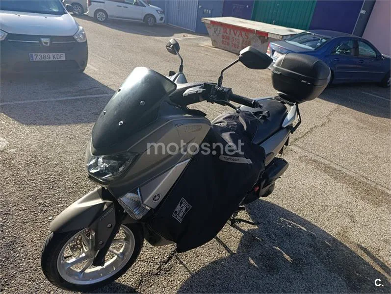 Yamaha NMAX – Vista 7