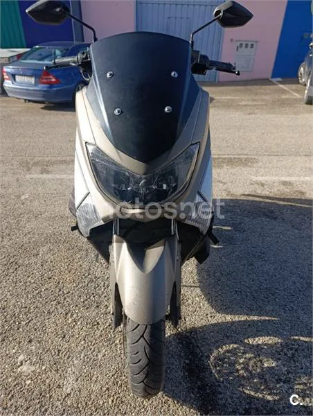 Yamaha NMAX – Vista 10