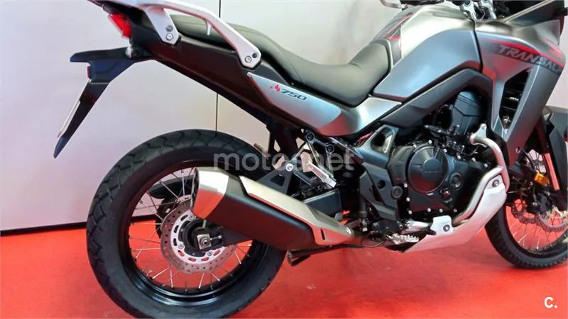 Honda XL 750 Transalp – Vista 3