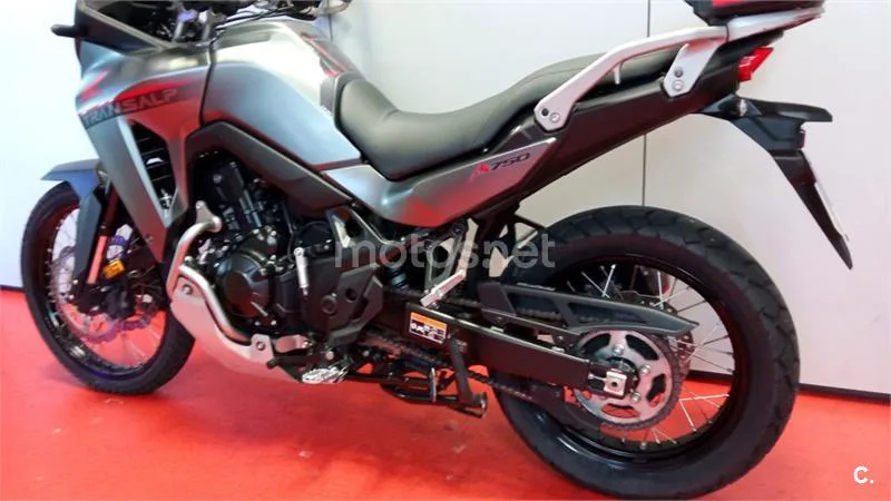 Honda XL 750 Transalp – Vista 4