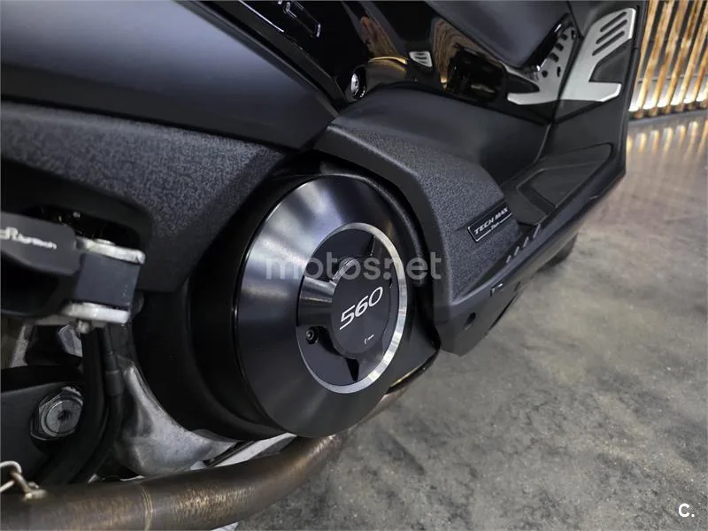 Yamaha TMAX 560 – Vista 13