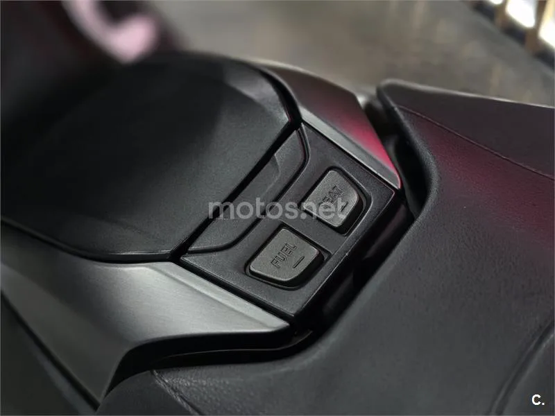 Yamaha TMAX 560 – Vista 24