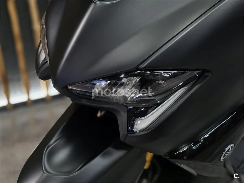 Yamaha TMAX 560 – Vista 38