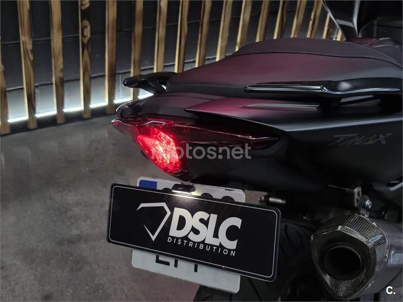 Yamaha TMAX 560 – Vista 9