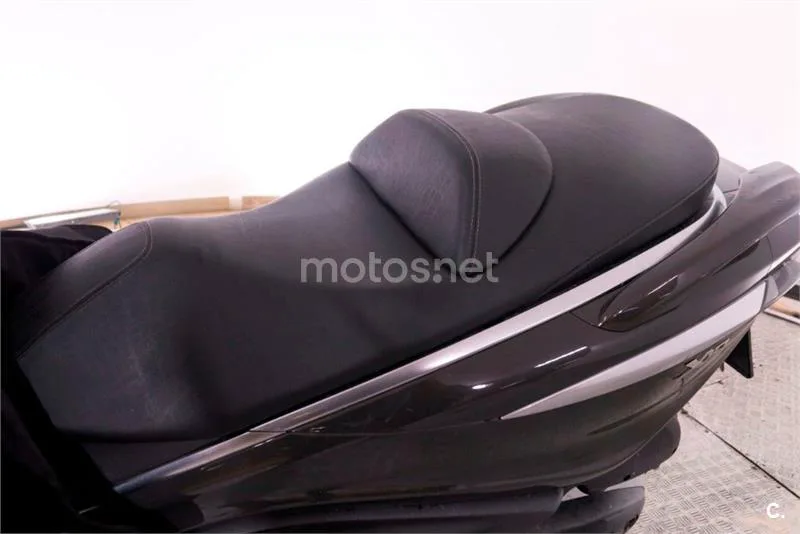Piaggio X10 350 – Vista 11