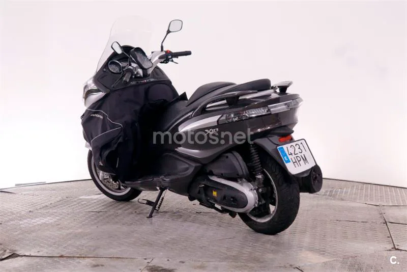 Piaggio X10 350 – Vista 5