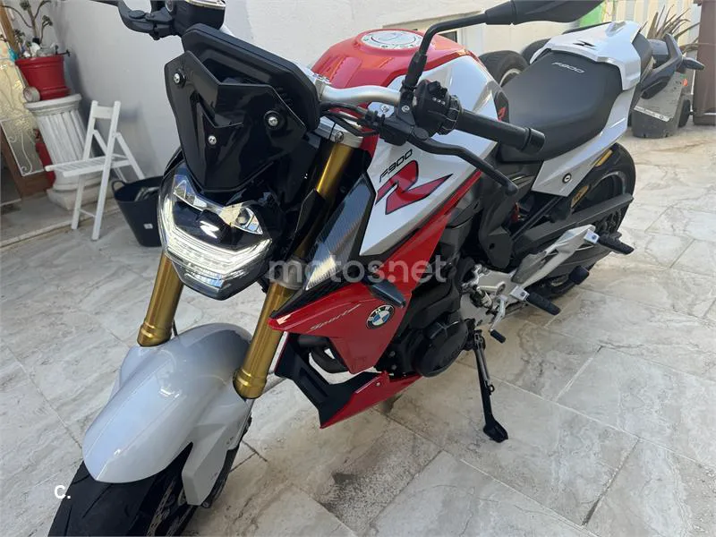 BMW F 900 R – Vista 3