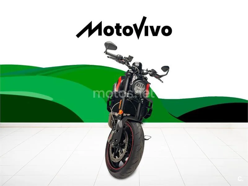 Indian FTR 1200 – Vista 4