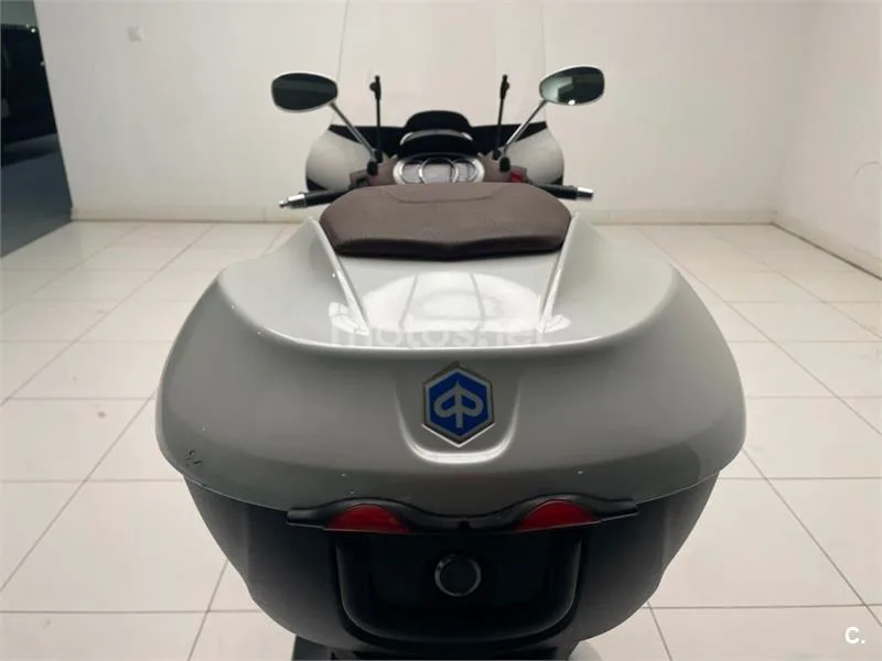 Piaggio Beverly 125 – Vista 11