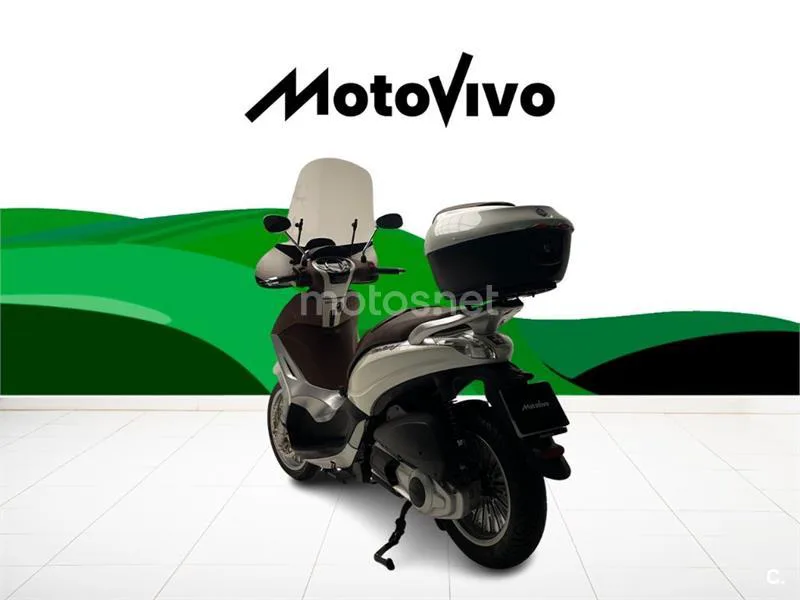 Piaggio Beverly 125 – Vista 4