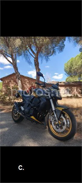 Kawasaki Z 750 – Vista 6