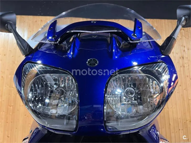 Yamaha FJR 1300 – Vista 12
