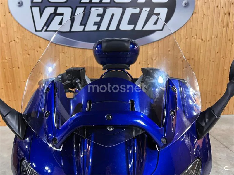 Yamaha FJR 1300 – Vista 13