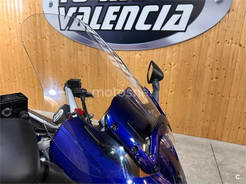 Yamaha FJR 1300 – Vista 16