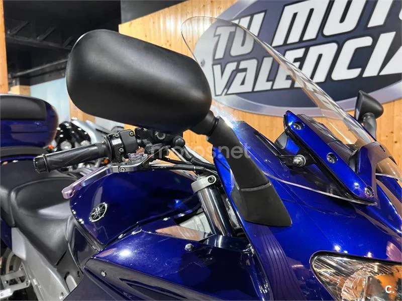 Yamaha FJR 1300 – Vista 26