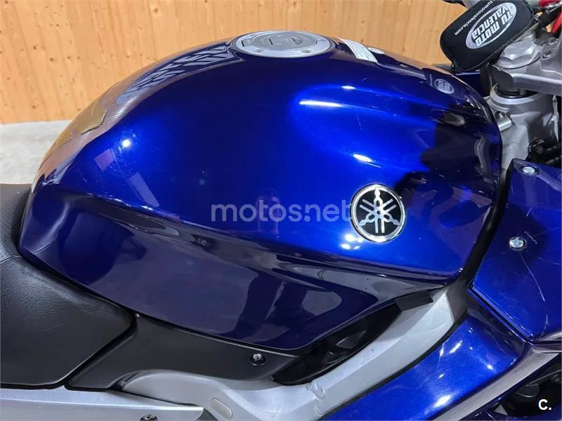 Yamaha FJR 1300 – Vista 35
