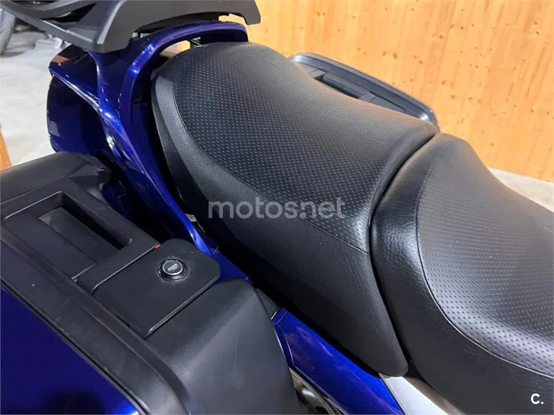 Yamaha FJR 1300 – Vista 37