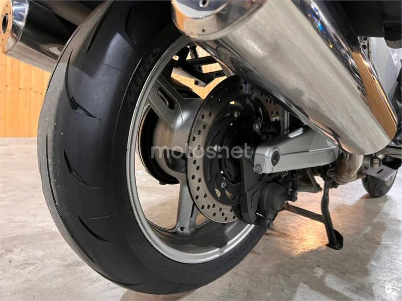 Yamaha FJR 1300 – Vista 45