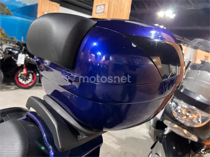 Yamaha FJR 1300 – Vista 48