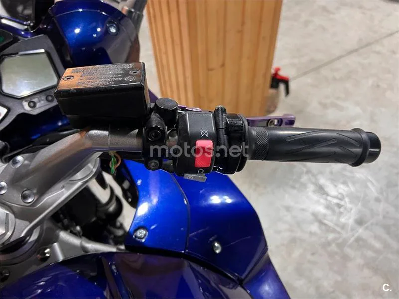 Yamaha FJR 1300 – Vista 69