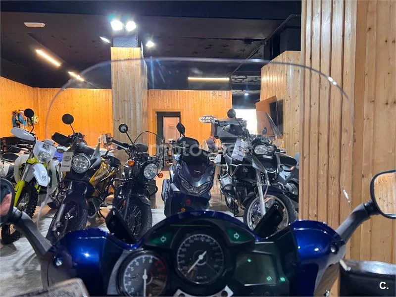 Yamaha FJR 1300 – Vista 71