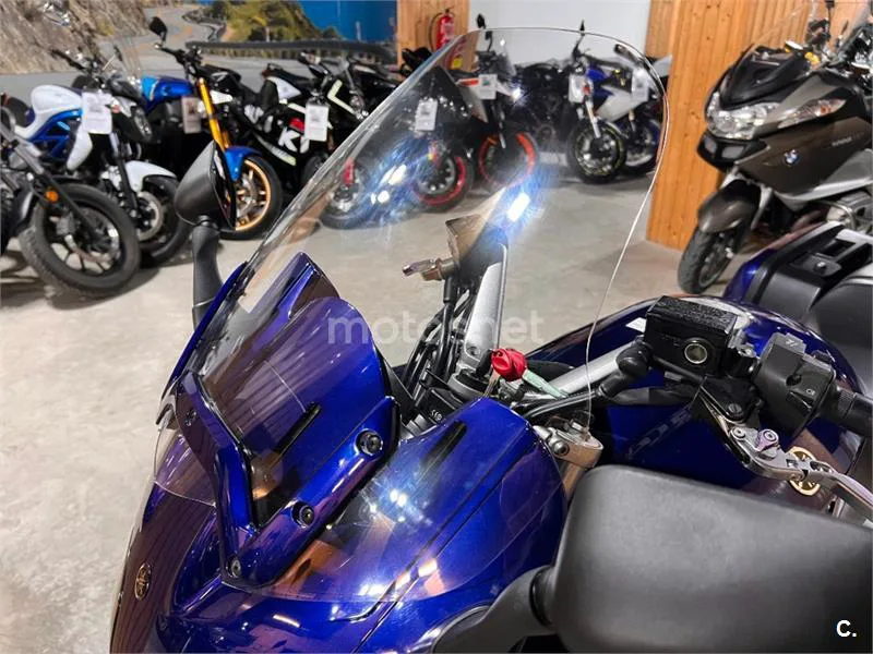 Yamaha FJR 1300 – Vista 74