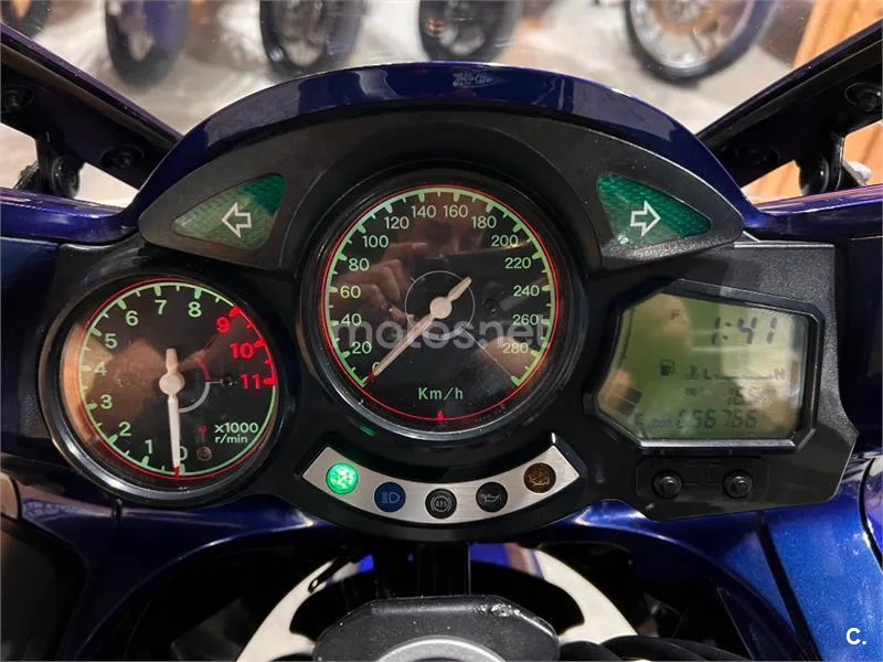Yamaha FJR 1300 – Vista 83