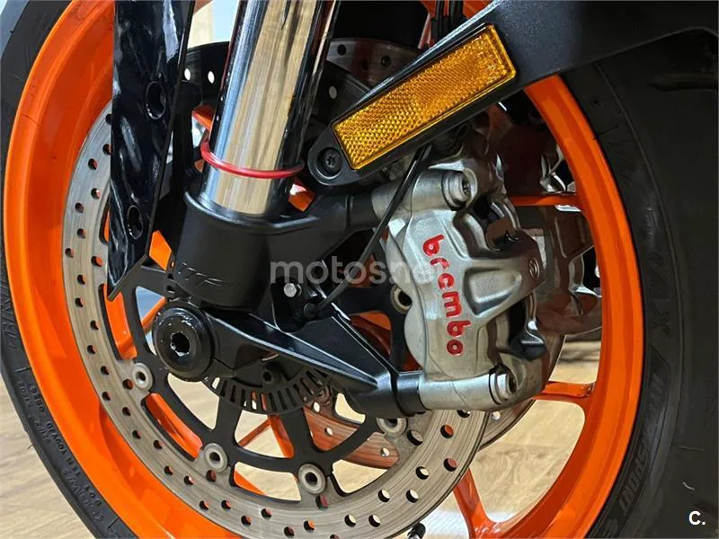KTM 1290 Super Duke GT – Vista 37