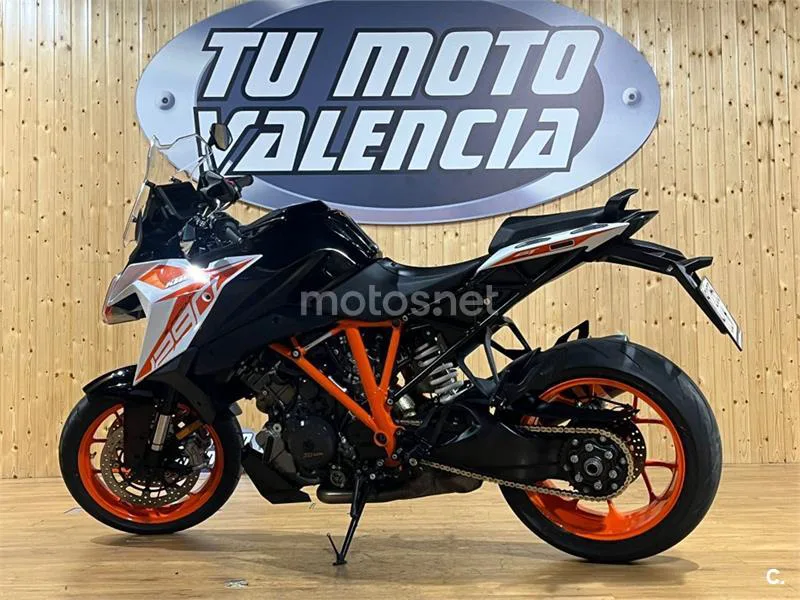 KTM 1290 Super Duke GT – Vista 5