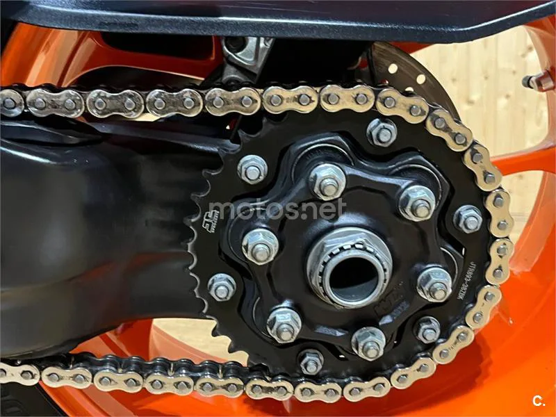 KTM 1290 Super Duke GT – Vista 47