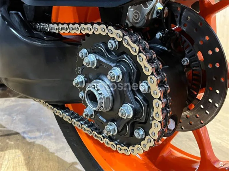 KTM 1290 Super Duke GT – Vista 55