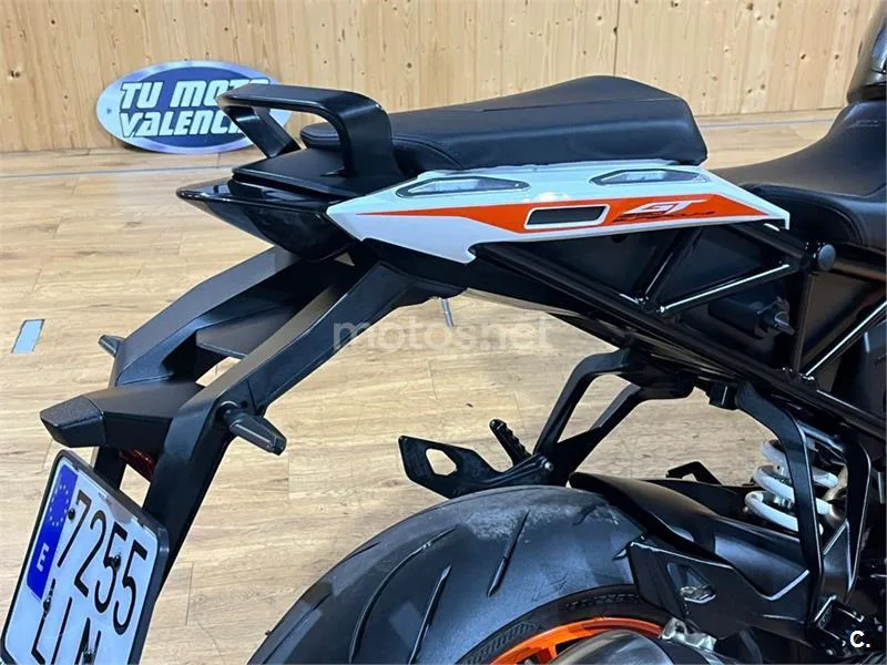 KTM 1290 Super Duke GT – Vista 58