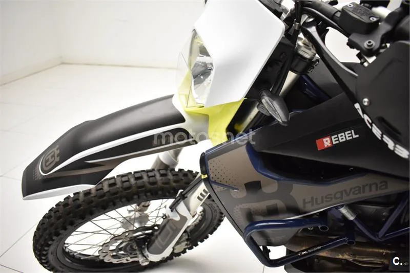 Husqvarna 701 Enduro – Vista 13